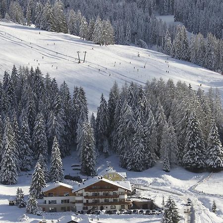 Garni Hotel Rosengarten B&B Selva di Val Gardena Zewnętrze zdjęcie