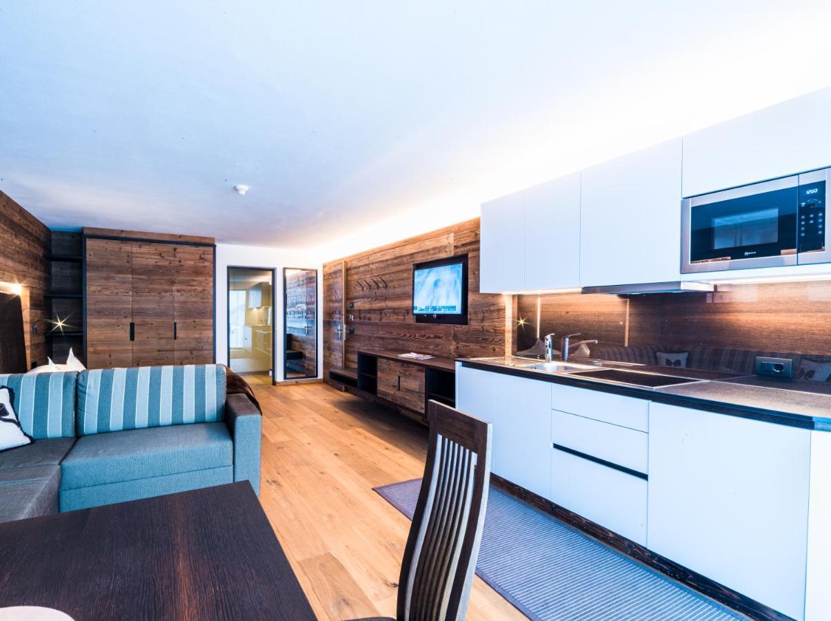 Garni Hotel Rosengarten B&B Selva di Val Gardena Zewnętrze zdjęcie