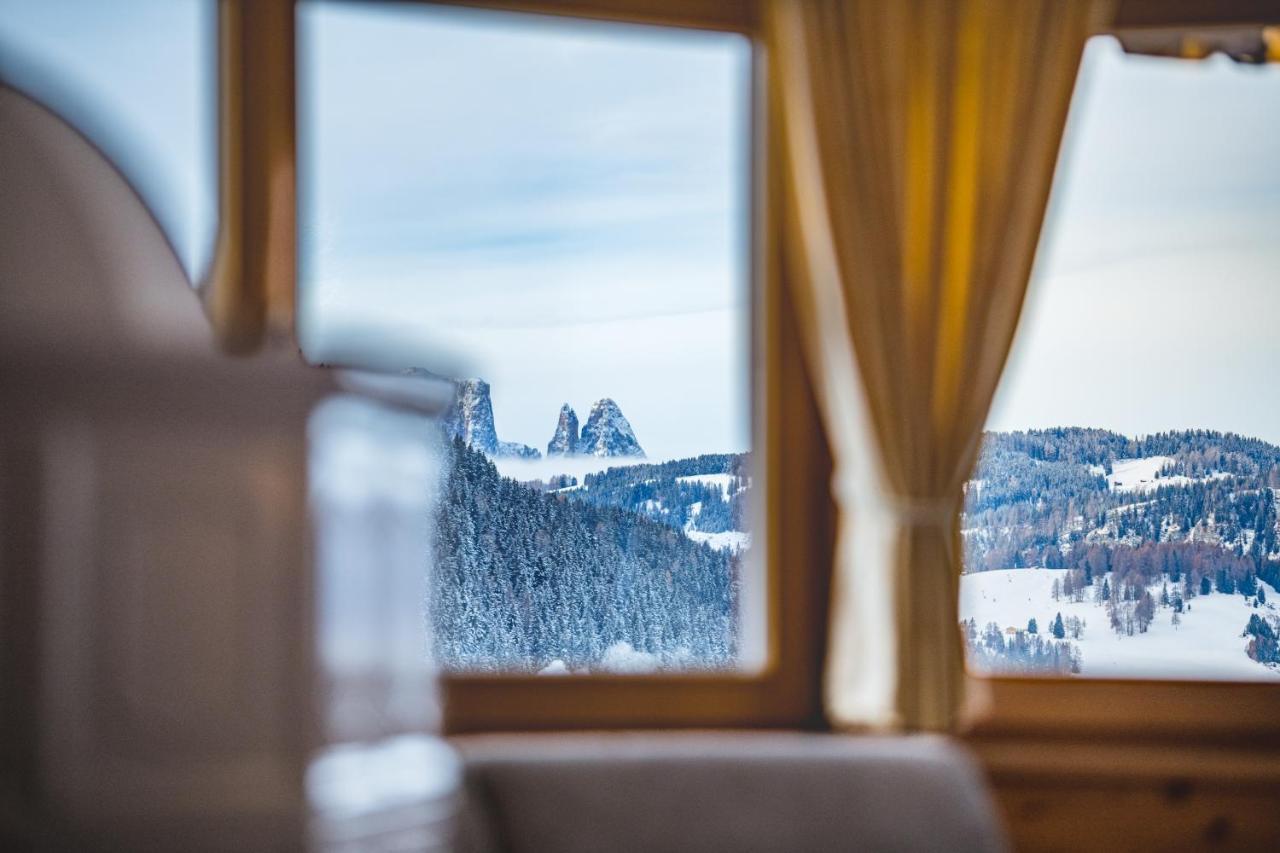 Garni Hotel Rosengarten B&B Selva di Val Gardena Zewnętrze zdjęcie