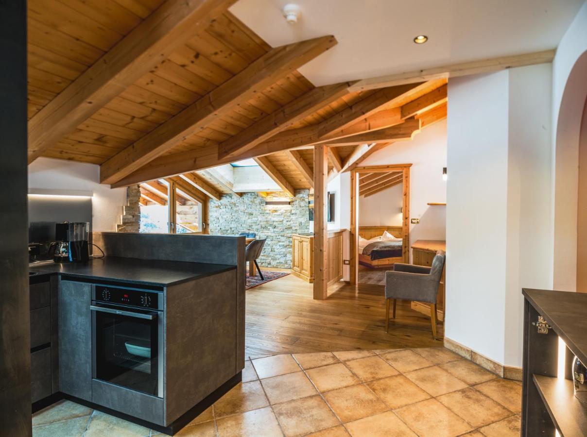 Garni Hotel Rosengarten B&B Selva di Val Gardena Zewnętrze zdjęcie
